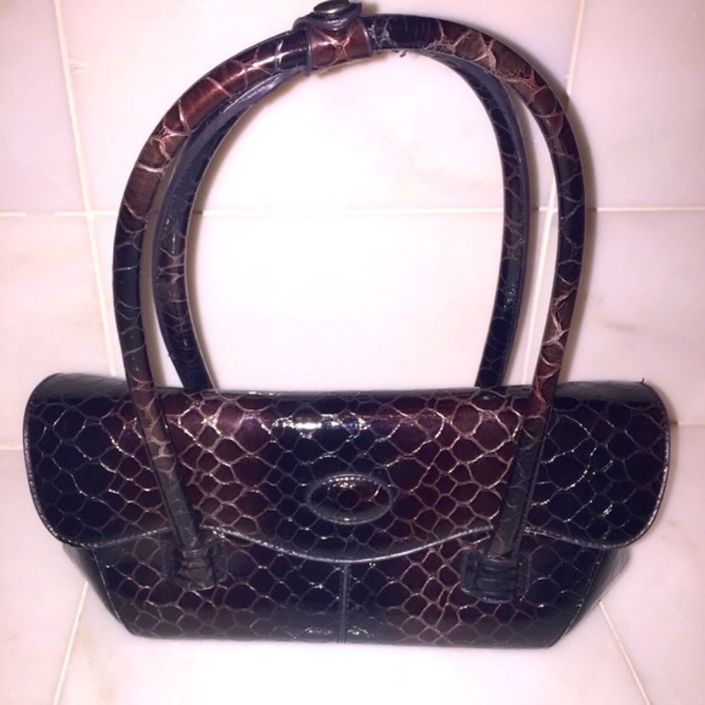 🎉SALE Espresso brown crocodile style satchel
